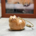 جاکلیدی نگهدارنده موی گربه با موی گربه نارنجی