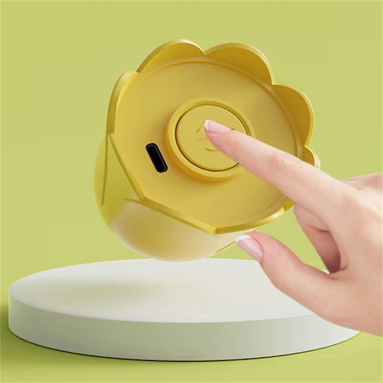 روشن کردن اسباب بازی گربه گل چرخان